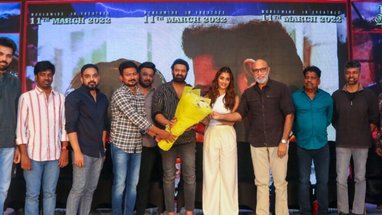 UV கிரியேஷன்ஸ் தயாரிப்பில், ரெட் ஜெயண்ட் மூவிஸ் வெளியிடும், ராதா கிருஷ்ண குமார் இயக்கத்தில் பிரபாஸ் நடித்துள்ள ராதே ஷியாம்.
