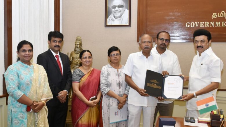 உலகின் 18-வது தலைசிறந்த பல் மருத்துவக் கல்லூரியாக சவீதா பல் மருத்துவக் கல்லூரி தரவரிசைப்படுத்தப்பட்டுள்ளதை ஒட்டி, சவீதா இன்ஸ்டிடியூட் ஆஃப் மெடிக்கல் அண்ட் டெக்னிக்கல் சயின்ஸ் வேந்தர் திரு என் எம் வீரைய்யன் மற்றும் குழுவினர் தமிழக முதல்வரை சந்தித்து வாழ்த்து பெற்றனர்