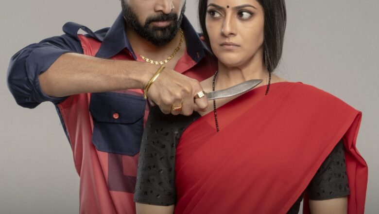  EINFACH STUDIOS, பிரதாப் கிருஷ்ணா & மனோஜ் குமார் வழங்கும் தயாள் பத்மநாபன் இயக்கத்தில் வரலக்‌ஷ்மி சரத்குமார் மற்றும் சந்தோஷ் பிரதாப் நடிக்கும் ‘கொன்றால் பாவம்’ 2023 கோடை விடுமுறையில் வெளியாகிறது