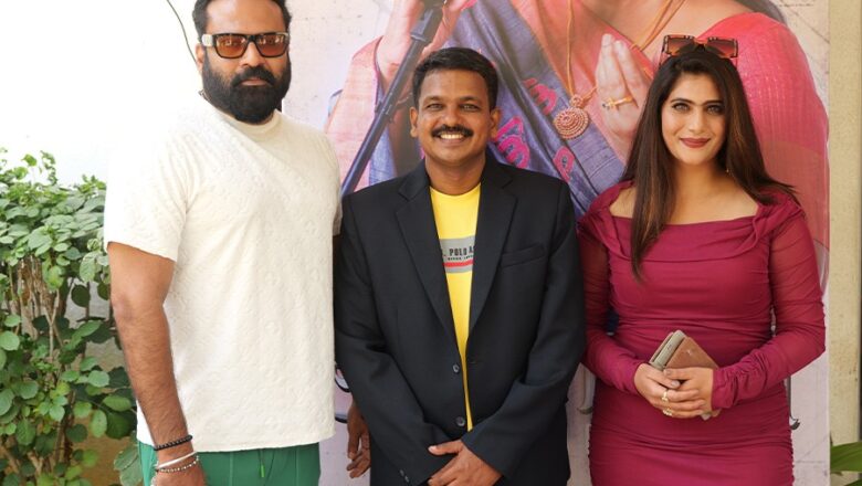 போர்க்கப்பலில் படமாக்கப்பட்ட முதல் தமிழ் படம், “ஆபரேஷன் அரபைமா”
