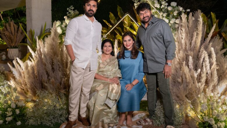  இணையத்தில் வைரலாகும் திருமதி உபாசனா காமினேனி கொனிடேலா – ராம் சரண் தம்பதிகளின் வளைகாப்பு விழாவின் பிரத்யேக புகைப்படங்கள்