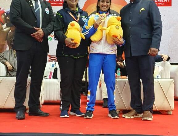 விளையாட்டுத்துறை அமைச்சர் உதயநிதி ஸ்டாலின் நடத்திய கேலோ இந்தியா போட்டியில் தங்கம் வென்ற நிவேதா தற்போது மூன்றாவது வாகோ இந்தியா ஓபன் இண்டர்நேஷனல் கிக் பாக்ஸிங் சாம்பியன்ஷிப்பில் இரண்டு தங்கப்பதக்கங்கள் வென்று பெருமை சேர்த்தார்!