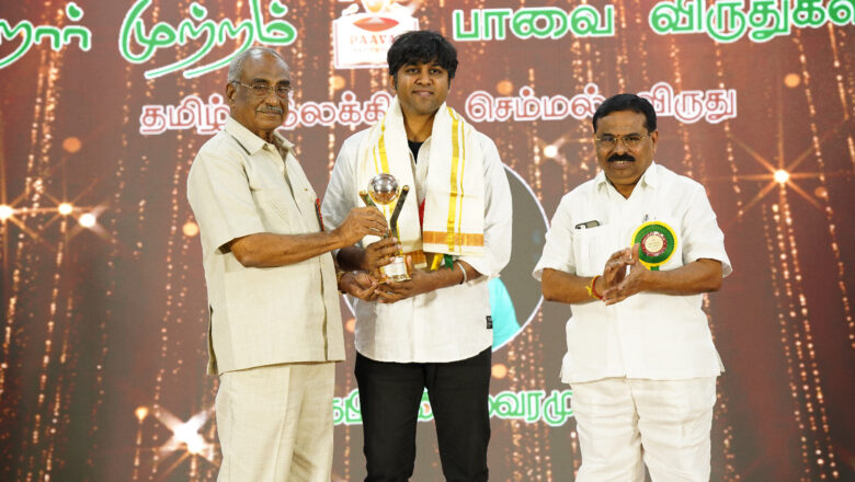 ஆகோள் மூன்றாம் பாகம் 2026ஆம் ஆண்டு வெளியாகும்   தமிழ் இலக்கியச் செம்மல் விருது பெற்ற எழுத்தாளர் கபிலன்வைரமுத்து பதிவு