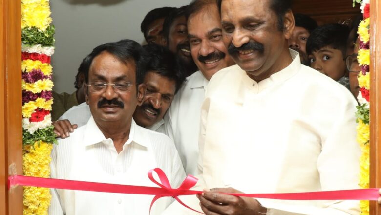 ஜெய்ஸ்ரீ ஓம் சக்தி ஹோம் கேர் நிறுவனத்தின் சென்னை அலுவலகத்தை கவிப்பேரரசு வைரமுத்து திறந்து வைத்து வாழ்த்தி பேசினார்
