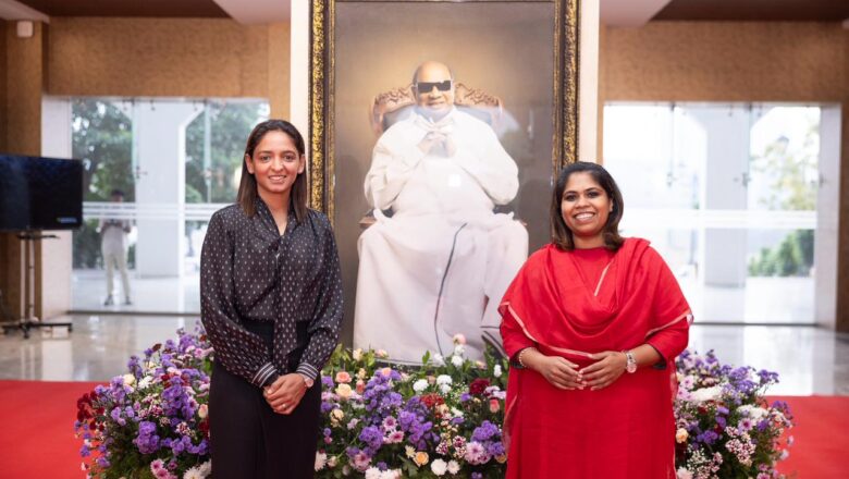 *மகளிர் உலக கோப்பையின் பிரம்மாண்ட வெற்றிக்குப் பின், முதன் முறையாக சென்னை சத்யபாமா அறிவியல் மற்றும் தொழில்நுட்ப நிறுவனத்திற்கு வருகை தந்த, கேப்டன் ஹர்மன்ப்ரீத் கவுர் !!*