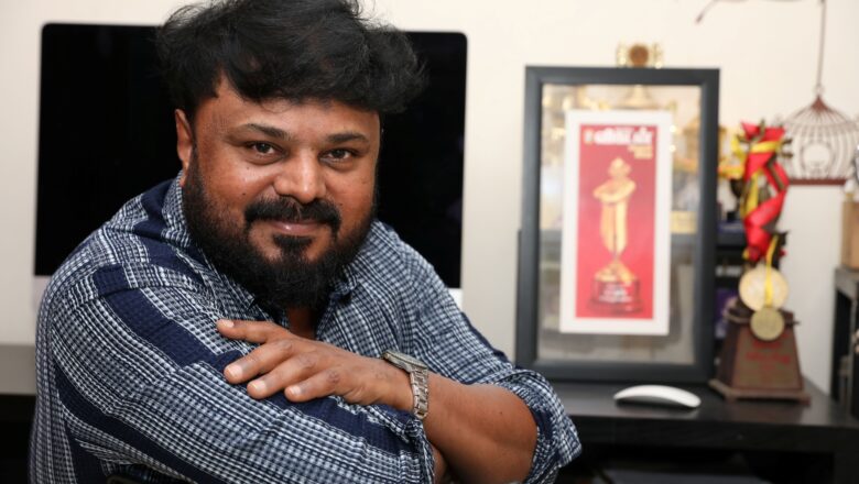 மொமண்ட் என்டர்டெயின்மெண்ட்ஸ் பேனரில் ஜி.ஏ. ஹரிகிருஷ்ணன், துர்கா தேவி ஹரிகிருஷ்ணன் தயாரிப்பில் சுந்தர் சி நடிக்கும் திகில் நிறைந்த பேய் படம்