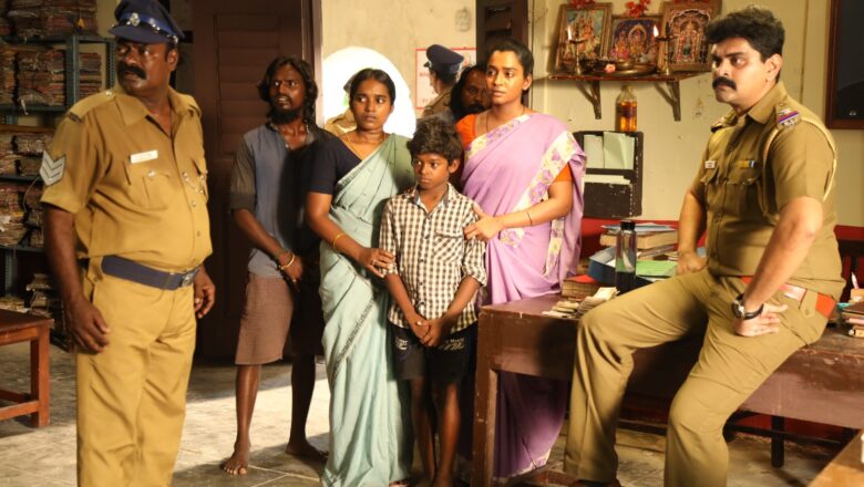 “ஒரு தாயின் போராட்டம்… ஒரு மகனின் கிராண்ட் மாஸ்டர் கனவு! ‘தி கிராண்ட் மாஸ்டர்’ ஃபர்ஸ்ட் லுக் வெளியீடு!”
