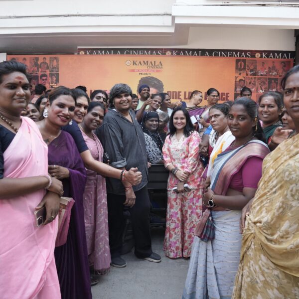 25 திருநங்கைகளுக்கு ஆதரவுக்கரம்… ‘டோரதி’ வெற்றியை நலத்திட்டமாக மாற்றிய படக்குழு!