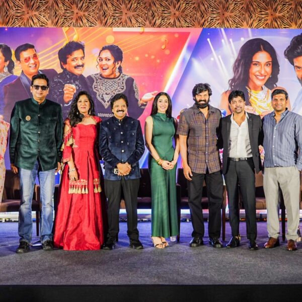 *ZEE தமிழின் weekend-ஐ கலக்க வருது ‘சரிகமப’ & ‘மாஸ் பசங்க Vs கிளாஸ் பொண்ணுங்க’!*