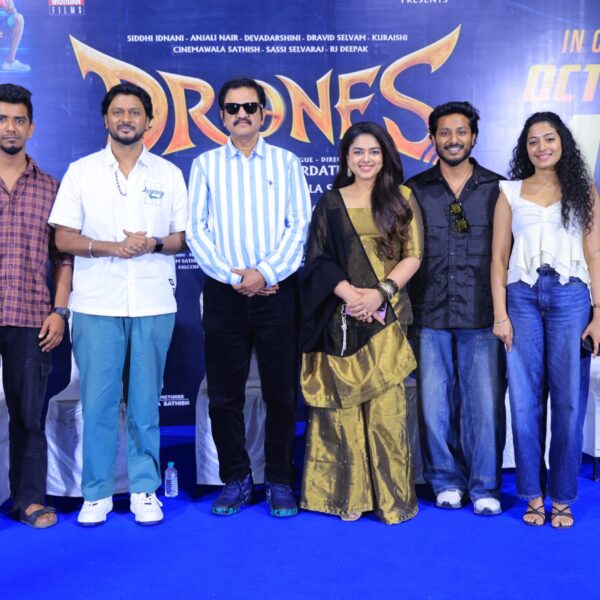 *கற்பனை உலகில் புதிய அனுபவம் தரும் ‘டிரோன்ஸ்’ – பட பத்திரிக்கையாளர் சந்திப்பு !!*