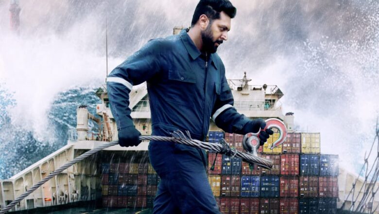 இதுவரை ஏற்றிராத வேடத்தில் ஜெயம் ரவி நடிக்கும் அகிலன் படத்தின் ஃபர்ஸ்ட் லுக்