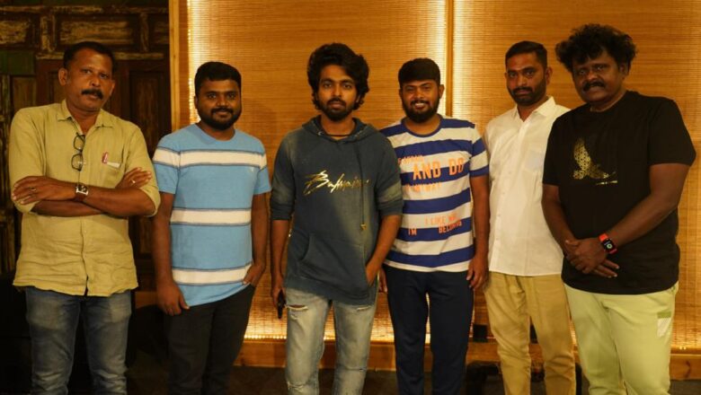 மாஸ்டர் மகேந்திரன் நடிக்கும், “அமீகோ கேரேஜ்” படத்தில் இசையமைப்பாளர் ஜீவி பிரகாஷ், சிவாங்கி இணைந்து பாடிய மெலோடி பாடல் !