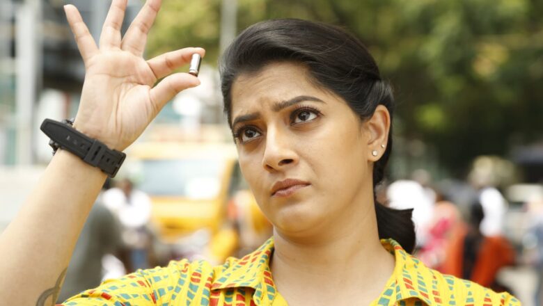 கன்னித்தீவு படத்தின் பர்ஸ்ட் சிங்கிள் ரிலீஸ்