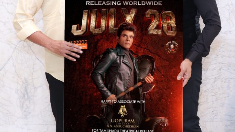 உச்ச நட்சத்திரங்கள் வரிசையில் இணைந்தார் லெஜண்ட் சரவணன்