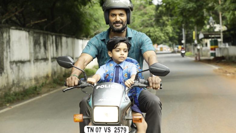 ராணா புரொடக்‌ஷன்ஸ் சார்பில் நடிகர்கள் ரமணா, நந்தா இணைந்து தயாரிக்கும் படம் “லத்தி”. புது இயக்குநர் வினோத்குமார் இயக்கி வருகிறார் .