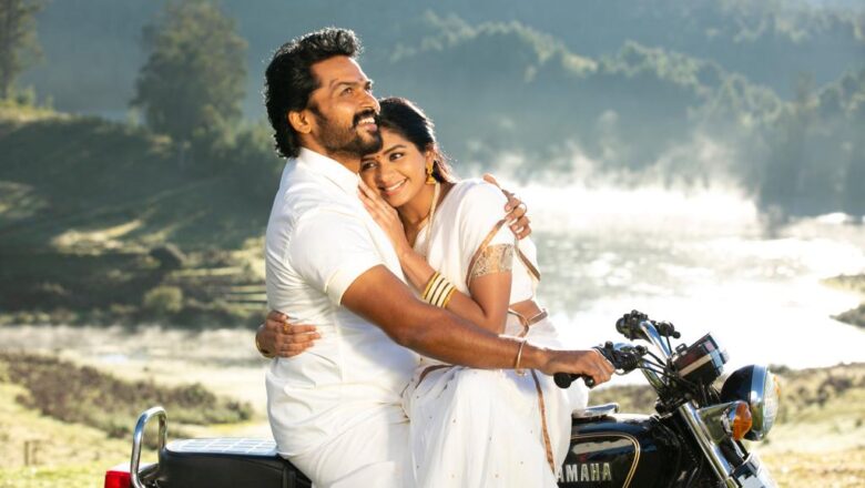 2D நிறுவனம் சார்பில் நடிகர் சூர்யா தயாரிக்க, கார்த்தி நடித்துள்ள ’விருமன்’ படத்தின் பாடல்கள் மற்றும் டிரைலர் ரசிகர்கள் முன்னிலையில்  வெளியிடப்படுகின்றன.