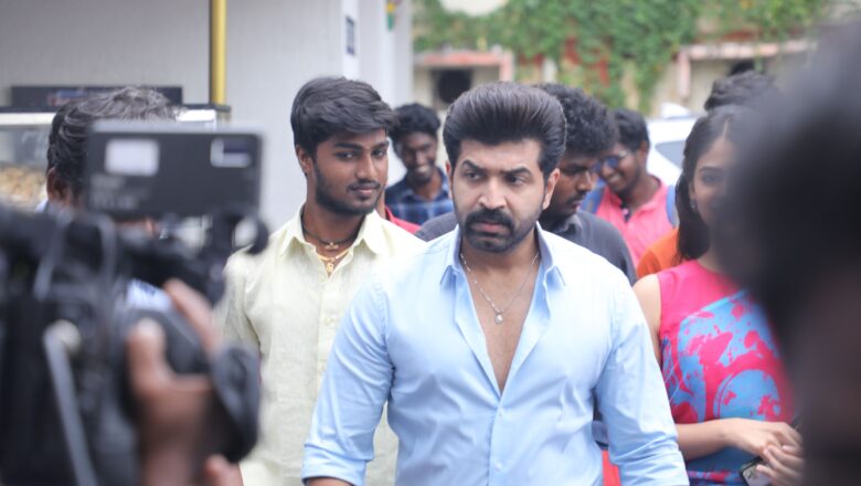 ”சினம்”  படத்தின் வெளியீட்டை முன்னிட்டு 3 நாள் தமிழ்நாடு சுற்றுலாவில், ரசிகர்களின் பேரன்பில் மிதந்த நடிகர் அருண் விஜய்!!