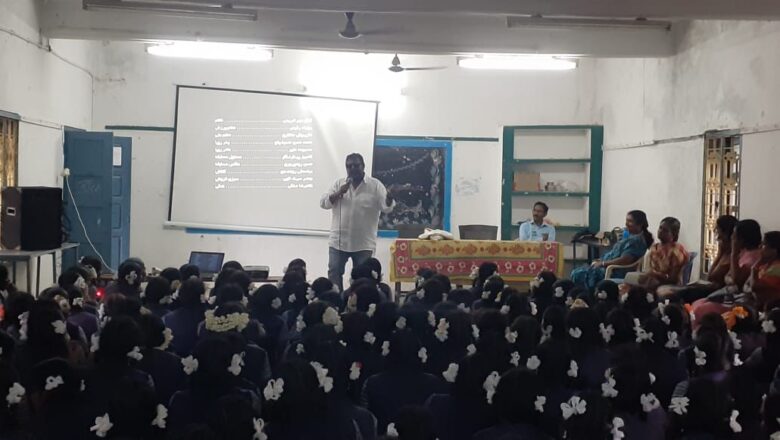 அரசு பள்ளிகளில் மாதம் ஒரு திரைப்படம்  நிகழ்வில் இயக்குனர் மிஷ்கின் கலந்துகொண்டார்