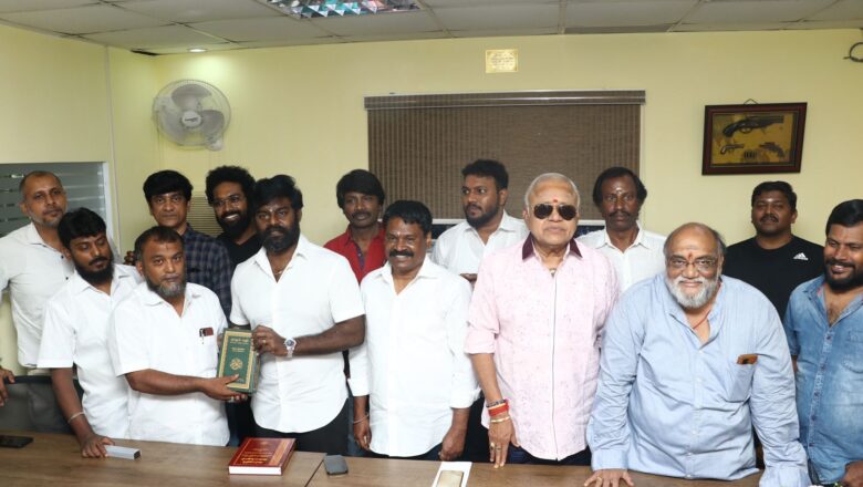 விஜயகாந்த் நடித்த  “கண்ணுபடப் போகுதய்யா”பட இயக்குநர் பாரதி கணேஷ்  இயக்கத்தில் ஆர்கே சுரேஷ் கதாநாயகனாக நடிக்கிறார்