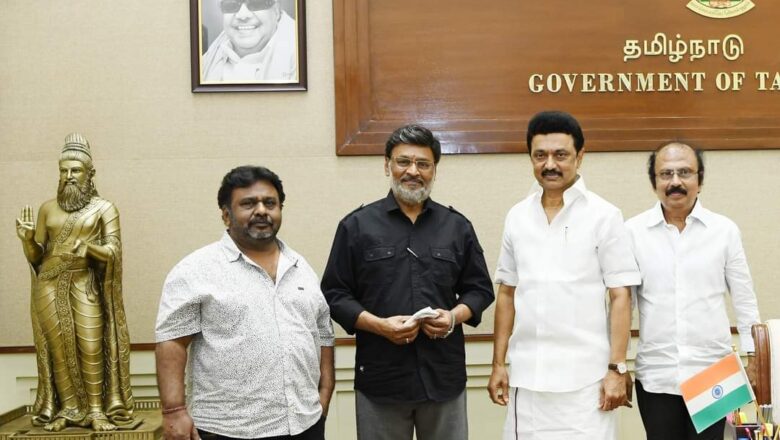 தென்னிந்திய திரைப்பட எழுத்தாளர் சங்கத்தின் புதிய நிர்வாகிகள் சென்னை தலைமை செயலகத்தில் தமிழ்நாடு முதலமைச்சர் மு.க.ஸ்டாலினை சந்தித்து வாழ்த்து பெற்றனர்….