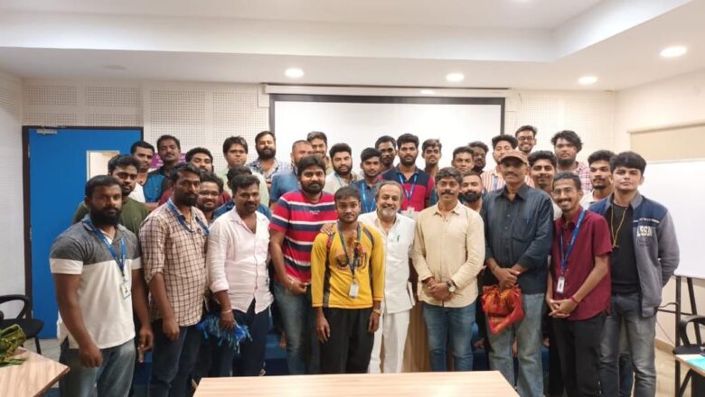  இயக்குநர் லெனினிடம் பாராட்டு பெற்ற ‘ஒருநாள்’ குறும்படம்