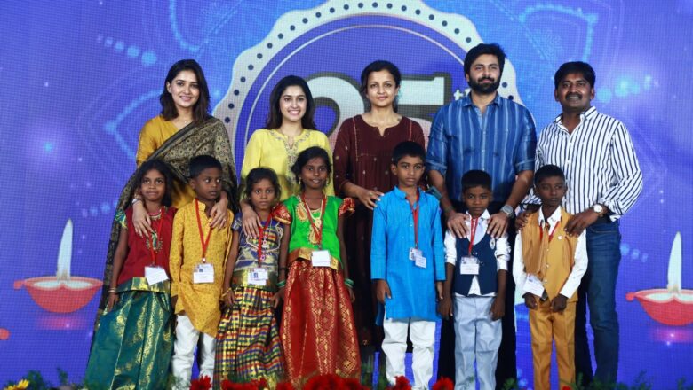 குழந்தைகளுடன் தீபாவளி கொண்டாடிய இயக்குனர் கிருத்திகா உதயநிதி, வாணி போஜன், தான்யா ரவிசந்திரன், அஷ்வின்