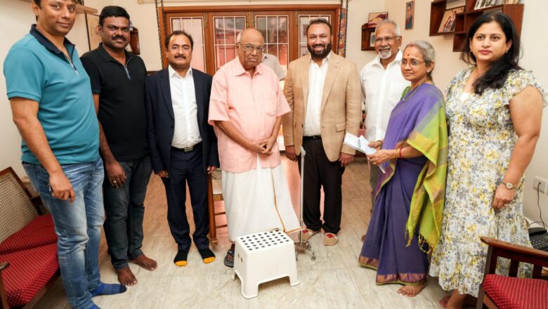 ‘லைகா’ சுபாஸ்கரன் மற்றும் இயக்குநர் மணிரத்னம் இணைந்து அமரர் கல்கியின் அறக்கட்டளைக்கு ஒரு கோடி நன்கொடை.