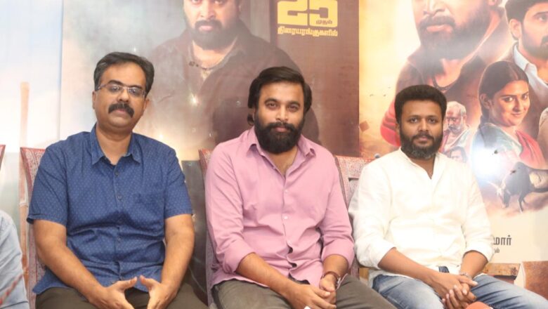 குதிரைப்பந்தய நுணுக்கங்களை ஜல்லிக்கட்டில் பயன்படுத்திய சசிகுமார்