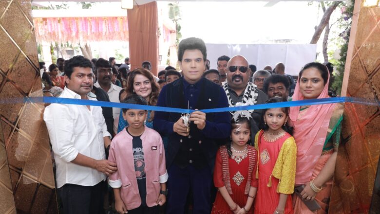 மக்களும் மகேசனும் நினைத்தால் அரசியலுக்கு வருவேன்: லெஜெண்ட் சரவணன்