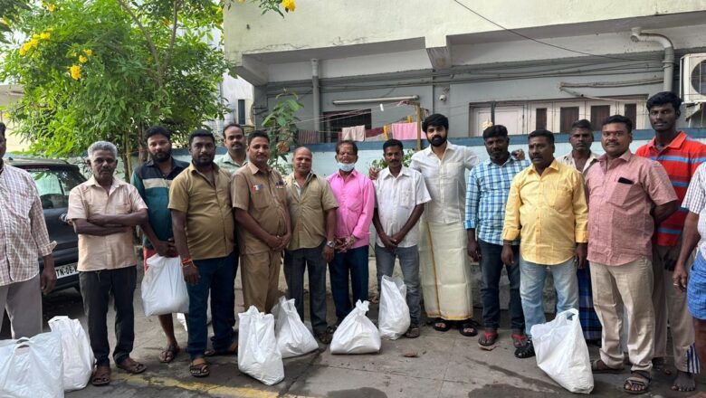 பொங்கல் விழாவை முன்னிட்டு நடிகர் மெட்ரோ ஷிரிஷ், 150 ஆட்டோ ஓட்டுநர்கள் குடும்பத்திற்கு பொங்கல் மளிகை பொருட்கள் வழங்கியுள்ளார் !