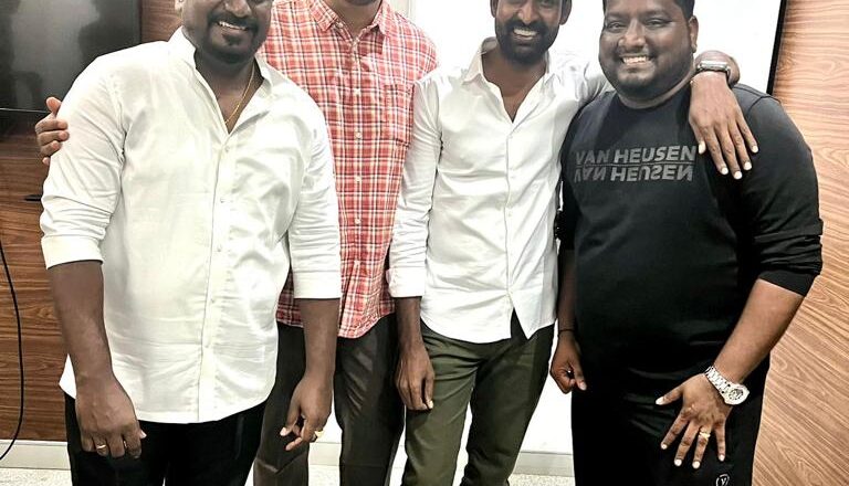 “பாபா பிளாக்‌ ஷீப்” படக்குழுவினருக்கு நடிகர் சூரி தனது மனமார்ந்த வாழ்த்துக்களை தெரிவித்தார்.