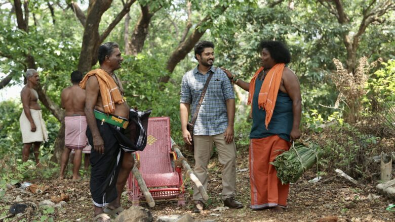 சபரிமலையில் நடைபெற்று வரும் யோகிபாபுவின் ‘சன்னிதானம் PO’ படப்பிடிப்பு