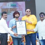 இரண்டு உலக சாதனைகளை படைத்த நடிகர் விஜய் விஷ்வாவின் ‘விவி என்டர்டைன்மென்ட்ஸ்’