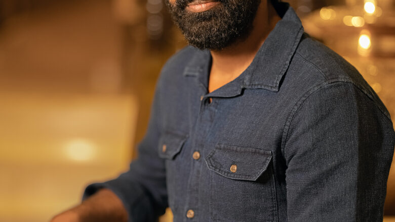 *நடிகர் சூரி, இயக்குநர் ஆர். ரவிகுமார், மைத்ரி மூவி மேக்கர்ஸ் இணையும் ‘Blood Followed The Flood’ எனும் டேக்லைன் கொண்ட புதிய படம் #சூரி07, #மைத்ரிதமிழ்03 அறிவிப்பு!*