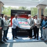 *நடிகர், ரேசர் அஜித் குமார் மகிந்திரா பிஇ 6 ஃபார்முலா இ எடிஷன் காரை தனக்கு சொந்தமாக்கியுள்ளார்*!