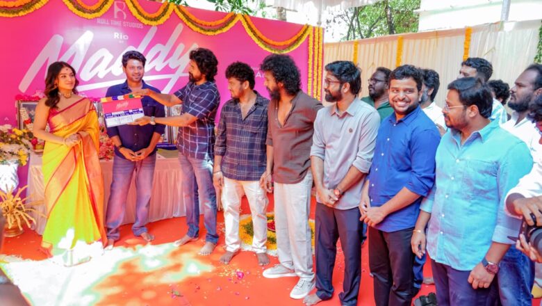 *Roll Time Studios* – தயாரிப்பில் ரியோ ராஜ் – சானியா ஐயப்பன் இணைந்து நடிக்கும் புதிய திரைப்படத்தின் படப்பிடிப்பு பூஜையுடன் கோலாகலமாக தொடங்கியது.